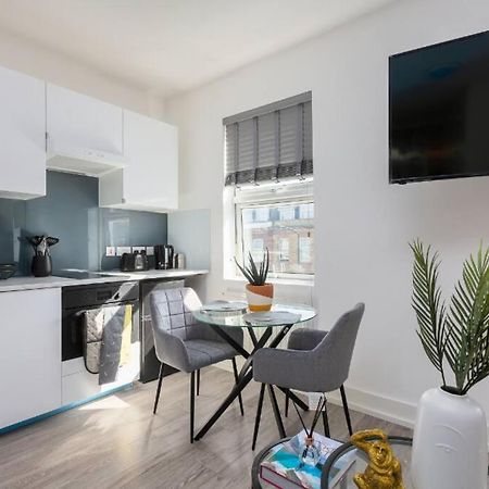 Studio Apt, 8 Min Walk From Tube 3 London Exterior foto