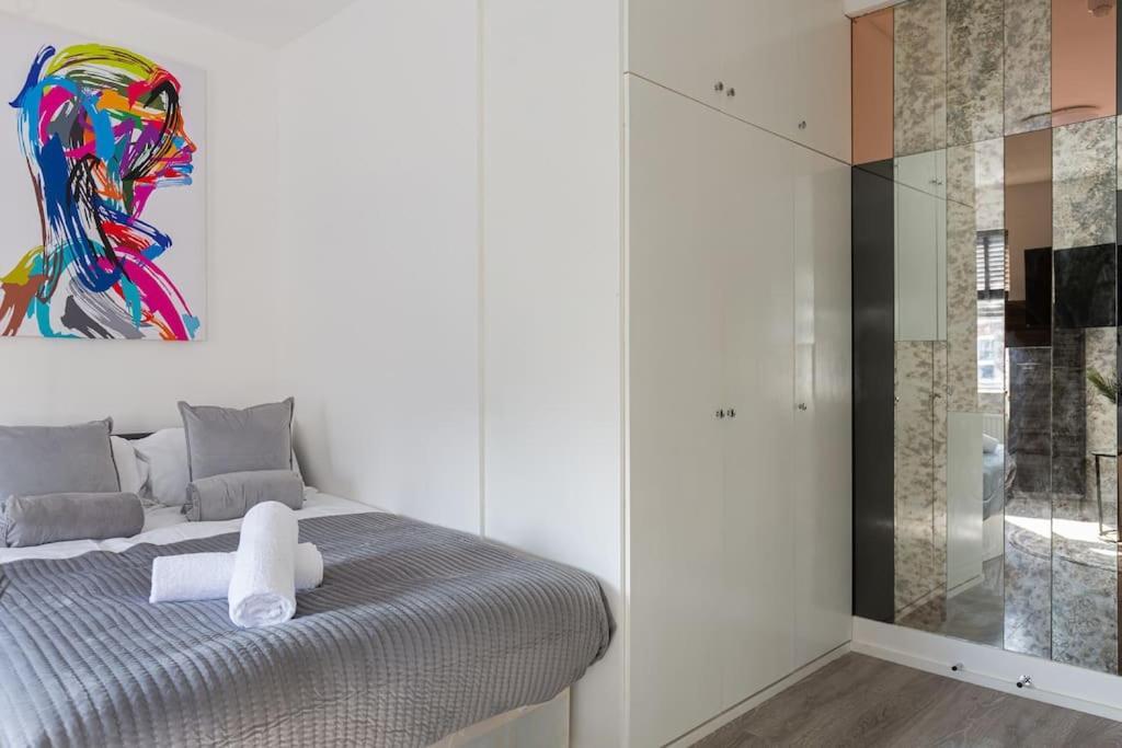 Studio Apt, 8 Min Walk From Tube 3 London Exterior foto